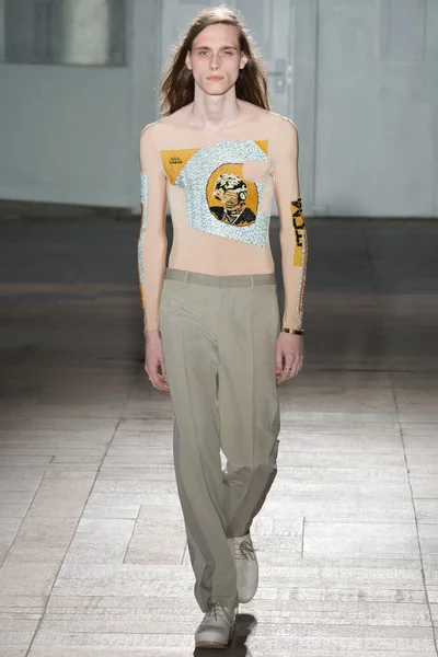 Look 27